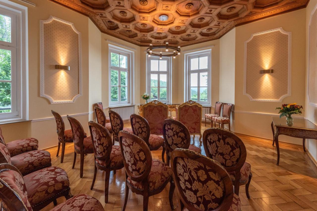 Robenstein Hotel & Spa - Villa ツヴィーゼル エクステリア 写真
